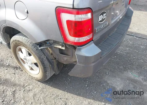 2008 Ford Escape Xlt from USA, damaged, VIN 1FMCU03Z18KA09099